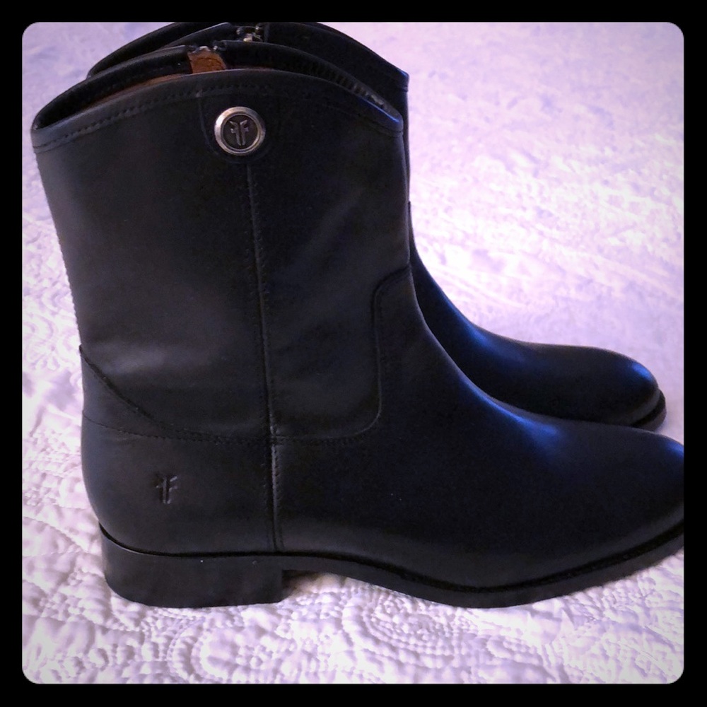 black leather Frye Melissa short boots with zip